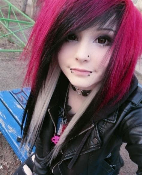 Emo Scene Hair Emo Hair Scene Girl Makeup Scene Queen Makeup Scene Makeup 2007 Scene Emo