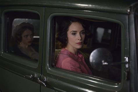 Timeless Season 1 Episode 9 Photos Last Ride Of Bonnie And Clyde Seat42f