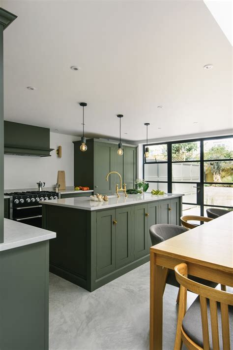 Opt for lime green cabinets with flat lacquered doors, crisply lined white quartzite countertops, and light wood furnishings to fashion streamlined modern looks. deVOL directory: A Kitchen in Hove (With images) | Green ...