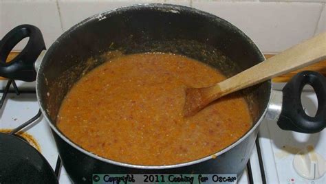 Pour in the tomato sauce, add sugar, salt and pepper to taste and stir. No-Tomato Sauce | Recipe | Sour cream cake