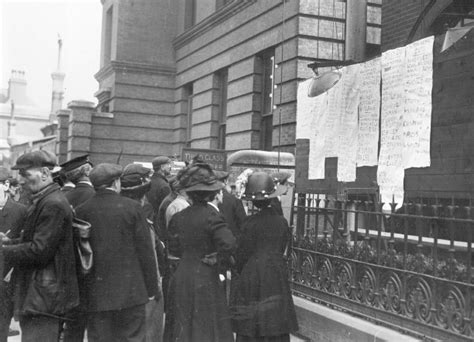 Southampton is a major port and the closest city to the new forest. Titanic: Southampton's Deep Sorrow | History Today