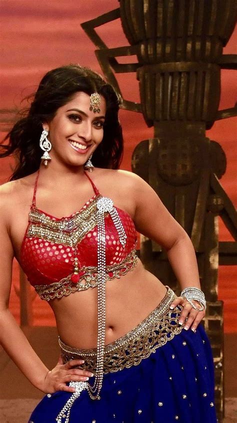Actress Varalakshmi Sarathkumar Navel Show Photos Navel Queens The Best Porn Website
