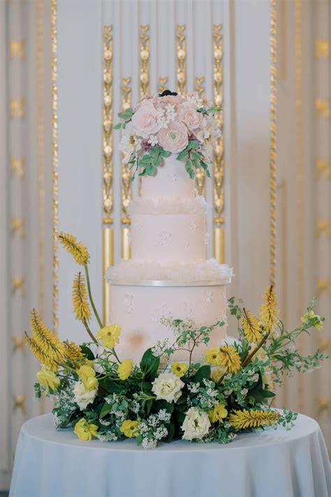 Unique Bespoke Luxury Wedding Cakes By Yevnig