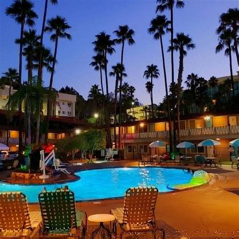 Es bietet ein familienfreundliches umfeld und viele annehmlichkeiten, die. Kings Inn San Diego - Updated COVID-19 Hours & Services ...