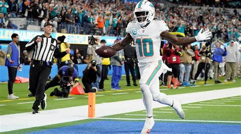 Dolphins Tyreek Hill Scores Touchdown On Chaotic Fumble Recovery Vs