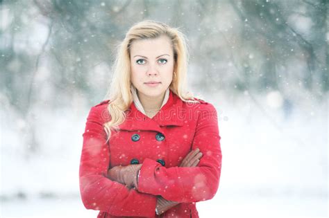 Beautiful Blonde In A Traditional Russian Winter Snow Stock Image Image Of Forest Frozen