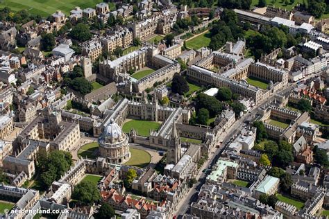 Onafhankelijke dagschool in oxford, oxfordshire, engeland. aeroengland | aerial photograph of Oxford England UK