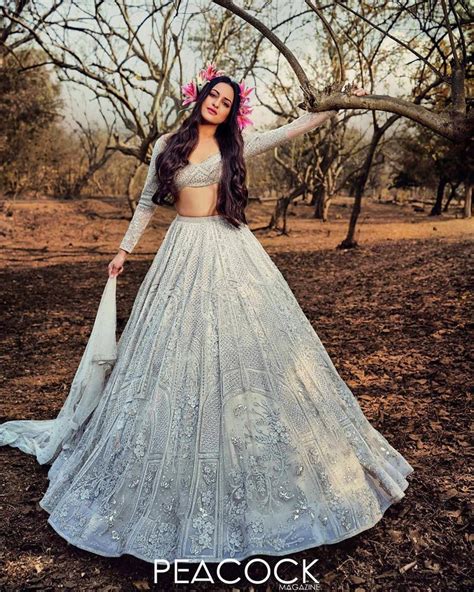 Sonakshi Sinha Lehenga With Floral Crown Serve Perfect Bridal Inspiration