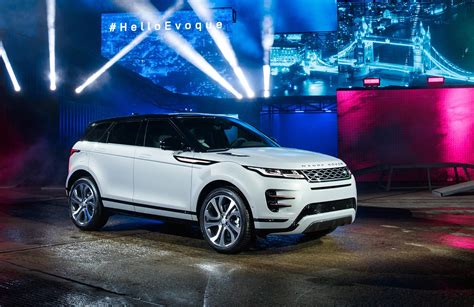 Interior changes are less drastic, but they include a revised center console with new controls, vents, storage tray and updated gauges. New Range Rover Evoque 2019 revealed | CAR Magazine