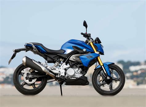 Discover its sportiness, easy handling, and maneuverability. BMW Delays The BMW G310R Launch in the Indian market.