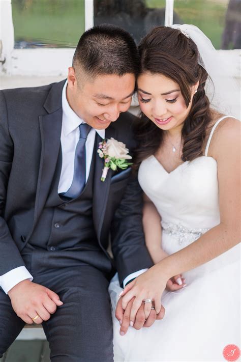 A lovely, al fresco wedding at the historic black creek pioneer village in toronto. Toronto Black Creek Pioneer Village Wedding Photos | Bride groom photos, Toronto wedding ...