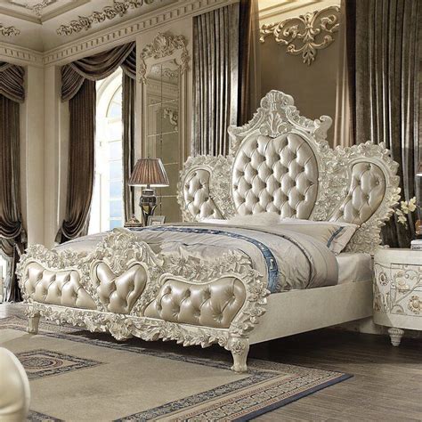 Major Q Luxurious Traditional Style Eastern King Size Bed In White