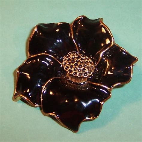 2 Black Glossy Enamel Flower Pin From Ruthsredemptions On Ruby Lane