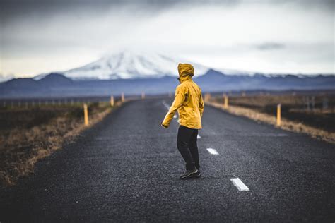 Man In The Road Pictures Download Free Images On Unsplash