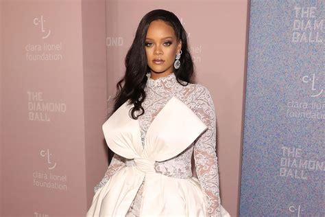Rihanna Sparkles In Over 100 Carats Of Chopard Diamonds At Her 2018 Diamond Ball