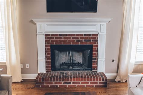 20+ White Brick Fireplace With Wood Mantel