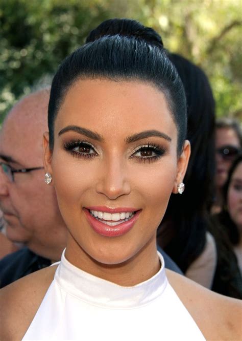 Kim Kardashian Makeup Kardashian Make Up Ideen F R Gr Ne Augen Kim