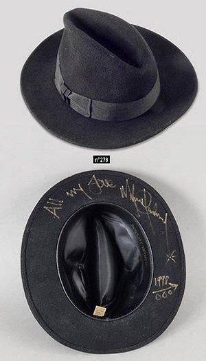Michael Jacksons Hat Gone In Auction For €6000 In France