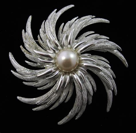 Sarah Coventry Pinwheel Brooch Vintage Pin Silvertone Faux Pearl Flower Vtg Just Jewelry