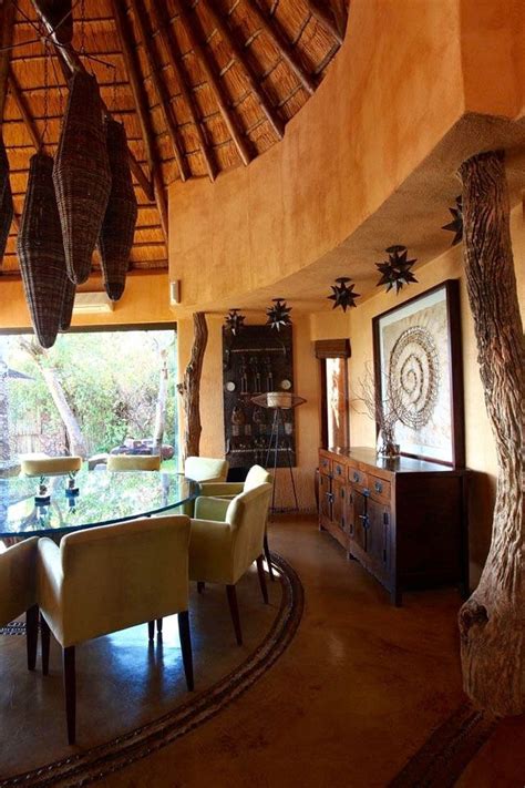 Pin By Vickie Tveekrem On Interiors African House African Interior