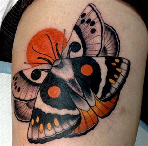 Pin By Julia On Tattoo Moth Tattoo Bug Tattoo Animal Tattoos
