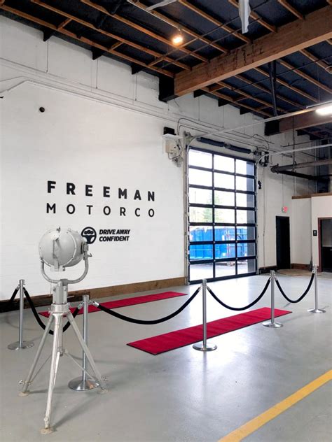 Freeman Motor Salem Showroom 11 Photos And 19 Reviews 3784 Portland