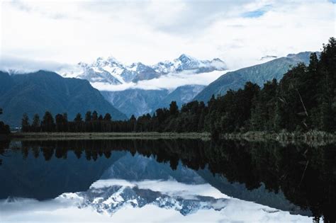 Premium Photo Beautiful Landscape Of The Mountain And The Reflection