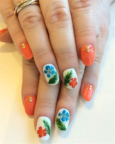 Hawaiian Themed Nail Design Bio Sculpture Gel 2002 Coral With Hibiscus Flowers And Gold