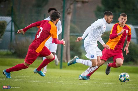 Galatasaray, U19 : Galatasaray U19 takımı PSG'ye farklı yenildi