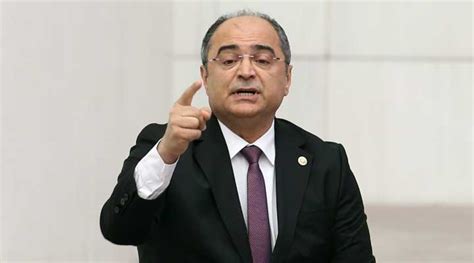Türk metal şube başkanı yakup yılmaz'ın yanı sıra şube sekreteri hakan eskibina, şube mali sekreteri ferdi ergün, türk metal toplu sözleşmeler daire başkanı mahsun turan, ti̇s uzmanı kutay lokum, yasin aydoğan, cem snaet, gersan adına avukat fatma erdoğan ile i̇k müdürü şentürk yılmaz ve i̇kea uzmanı aysun. "Darbeci zihniyetin yasasını teklif olarak getirmezsiniz"