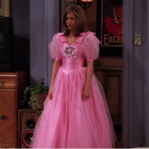 Cara Delevingne Wears Rachels Bridesmaid Dress In Friends Reunion