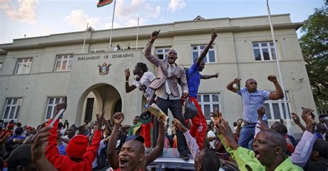Zimbabwe Adopts Draconian Law Banning Government Criticism