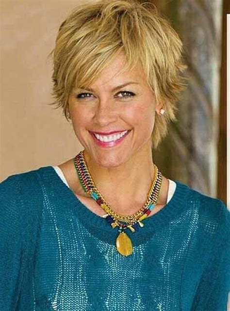35 Best Short Haircuts For Women Over 50 With Fine Hair Bebeautylife Short Sassy Haircuts