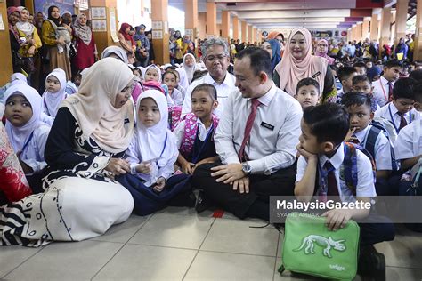 Berita tersebut bukan sahaja mengejutkan, malah kebanyakan rakyat turut berduka. Maszlee "dinasihat paksa" letak jawatan