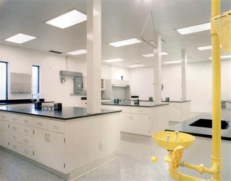 Lab Interior 2