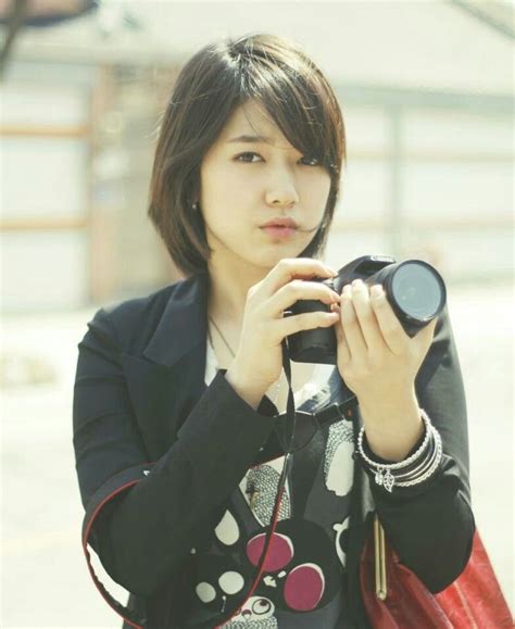 Park shin hye is a south korean actress, singer and model under s.a.l.t entertainment. Pin en Park Shin Hye