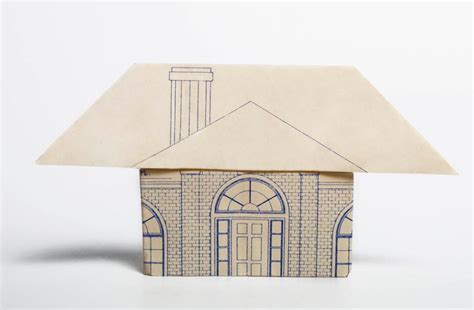 Learn How To Make A Simple Origami House With This Tutorial This Easy