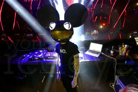 Deadmau5 Responds To Twitter Challenge Creates Twitterstep Your Edm