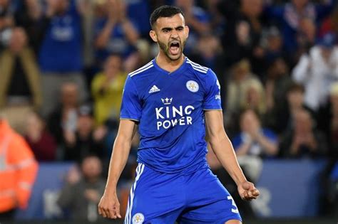 Born 9 may 1992) is a professional footballer who plays as a winger for turkish club beşiktaş on loan from premier league club leicester city. Fiorentina garante o empréstimo do médio argelino