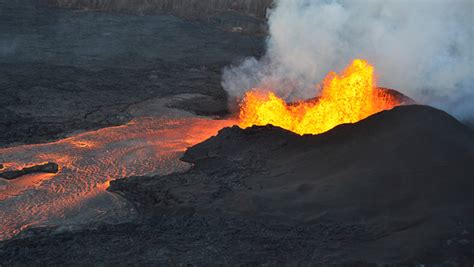 Hawaii Volcano Are Green Crystals Raining Down From Kilauea Eruption
