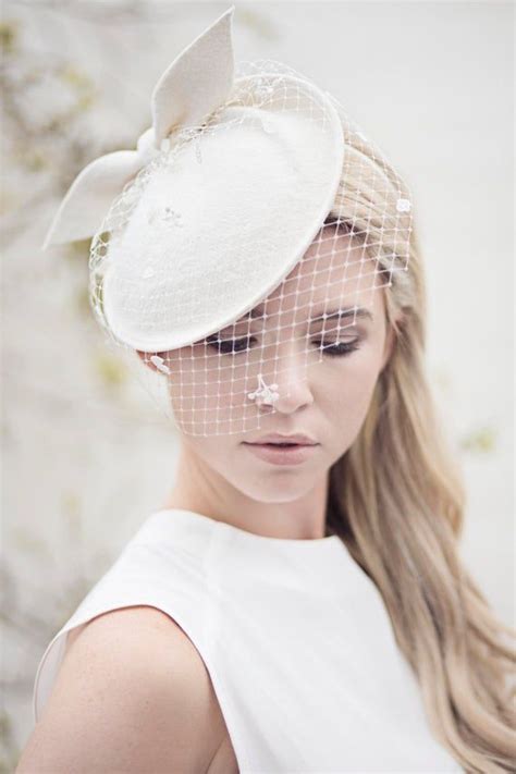 Wedding Veil Bridal Fascinator Hat Bow Felt Hat Off White Saucer Hat