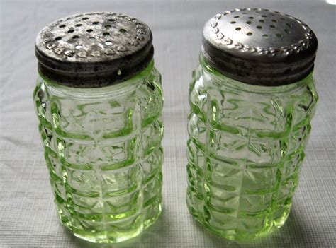 Vintage Green Depression Glass Salt Pepper Shakers Hazel Atlas