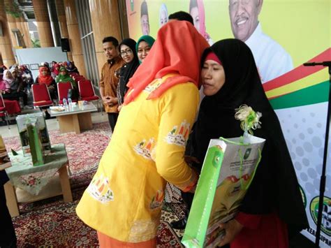 Selamat hari ibu buat semua kaum ibu di malaysia dan seluruh dunia! Sempena Hari Ibu Ke-89 Tahun 2017 - Dinas Perpustakaan dan ...