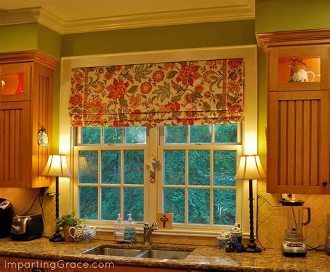 This diy faux roman shade couldn't be easier! Imparting Grace: Faux Roman shade