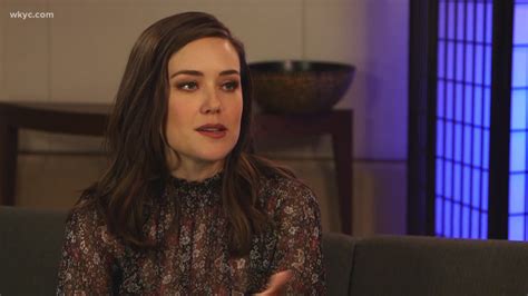 Megan Boone Star Of Nbcs The Blacklist Sits Down With Betsy Kling