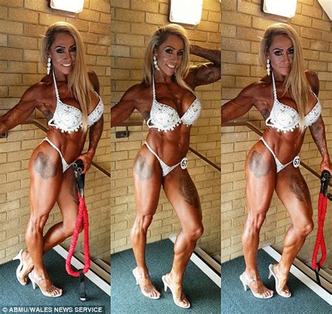 Bodybuilding Nurse Sammy Christie Scoops Ladies Muscle Figure In
