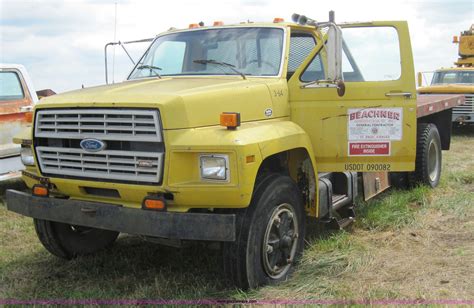 1986 Ford F700 Truck In St Paul Ks Item 3155 Sold Purple Wave