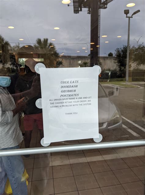 And that's how you get every driver to insta-cancel. (McDonald's) : r