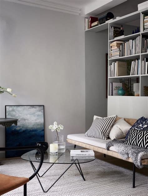 The pedrera coffee table is designed in 1955 by barba corsini for the loft space at the famous landmark, la pedrera in barcelona. GUBI // Pedrera Coffee table by Barbara Corsini | Svart ...