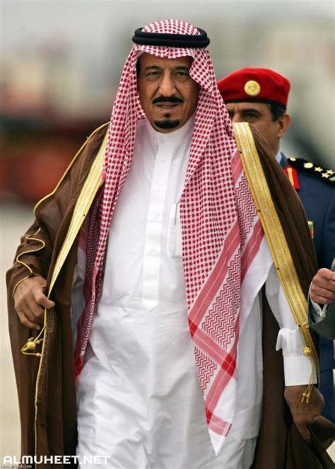 فيلم وثائقي قصير يتناول السيرة المباركة لخادم الحرمين الشريفين الملك سلمان بن عبدالعزيز، أيـّده الله، ومسيرته الحافلة بالإنجازات على جميع الأصعدة الإدارية. خلفيات الملك سلمان Hd